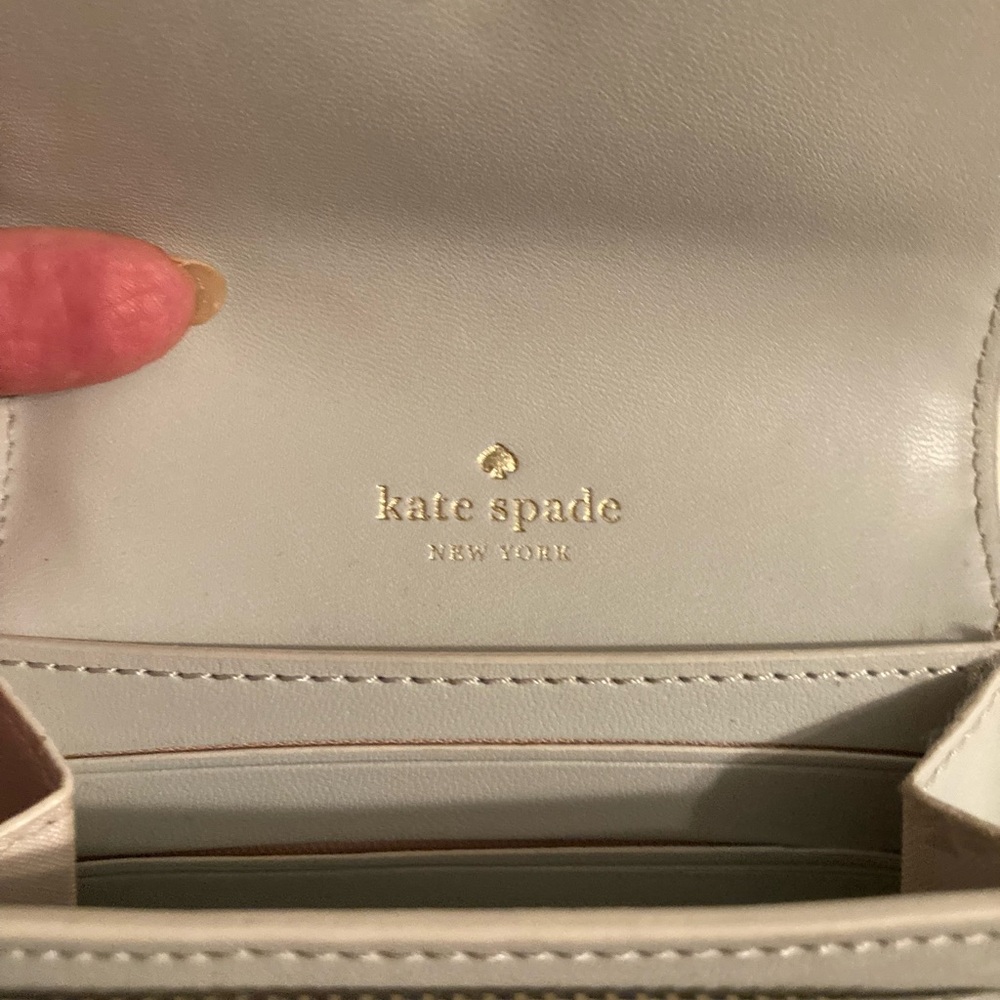 Kate Spade Wallet - Picture 4 of 4